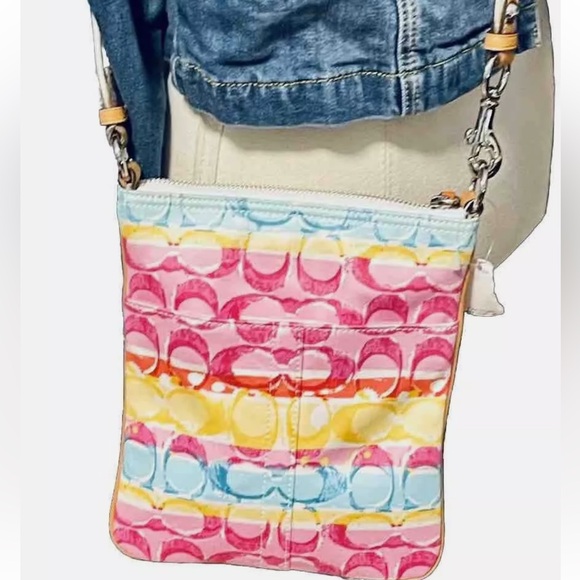 Coach Hampton Scribble Stripe Swingpack Crossbody Bag Purse - Picture 3 of 15